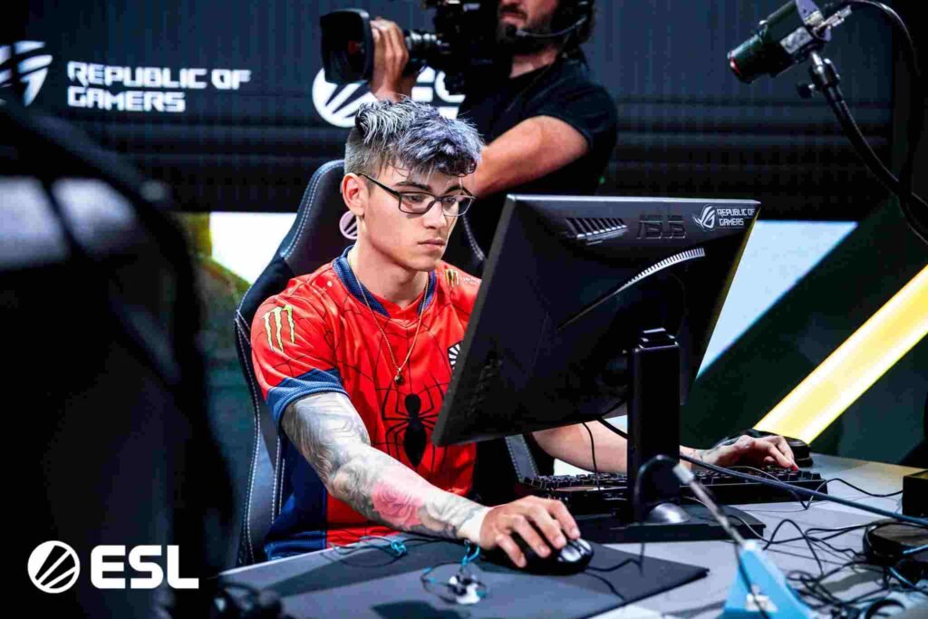 Twistzz CSGO Settings: Statistics and Settings